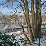 4 Sterne-haus Am Waren (Mueritz)