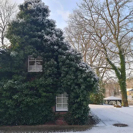 4 Sterne-haus Am Waren (Müritz)