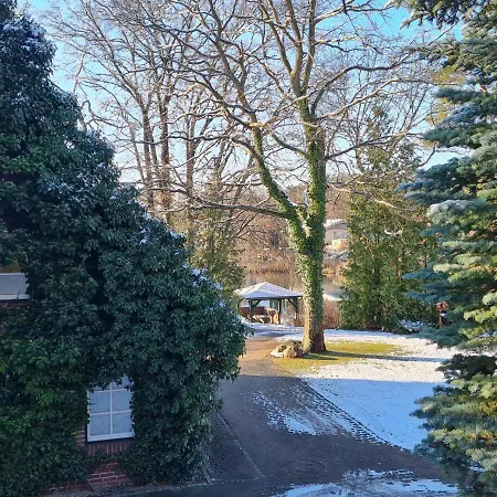 Casa de Férias 4 Sterne-haus Am Waren (Mueritz)