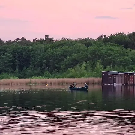 4 Sterne-haus Am Waren (Müritz)